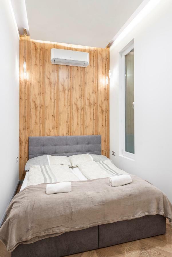 Modern 2 Bedroom Apartment With Free Airport Transfer Budapest Exterior photo